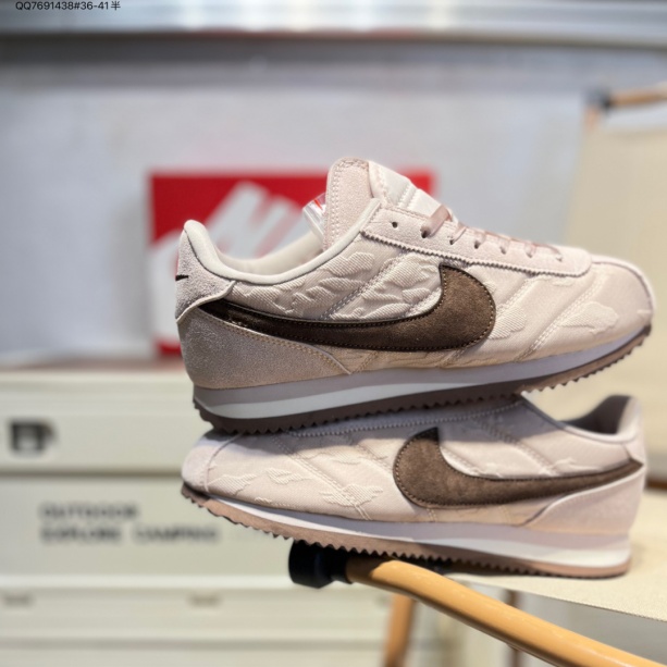 Nike Classic Cortez-W-0097