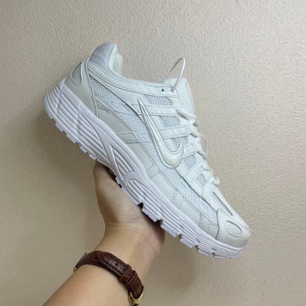 Nike P6000-W-0018