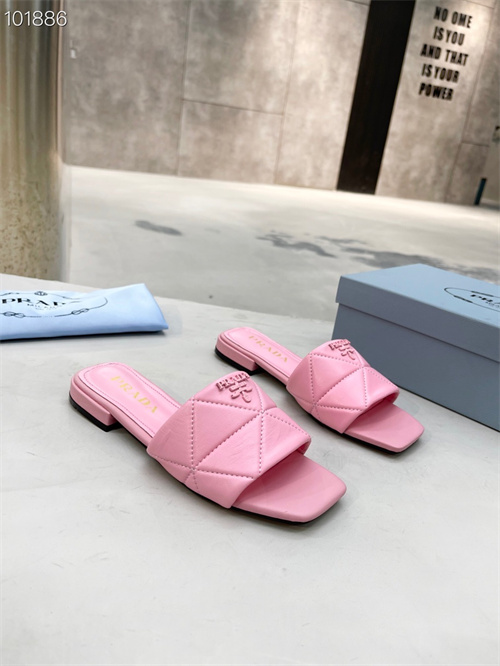 Prada Sandal-W-107