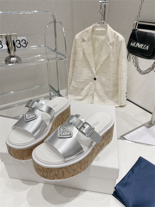 Prada Sandal-W-209