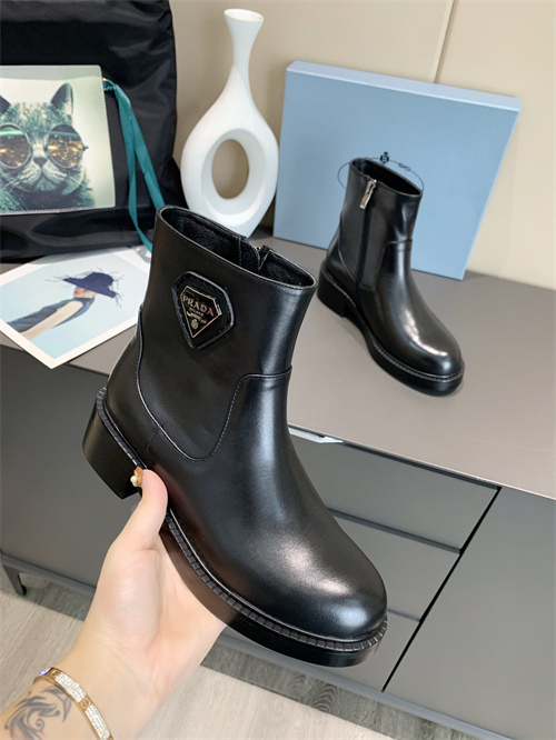 PRADA  Boots(AAA)-006