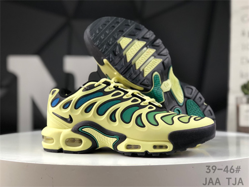 Nike Air Max Plus DRIFT-M-0010