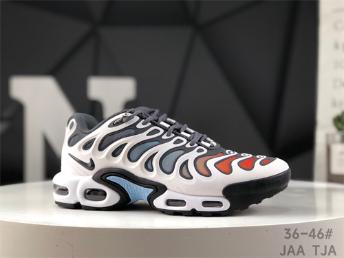 Nike Air Max Plus DRIFT-W-0009