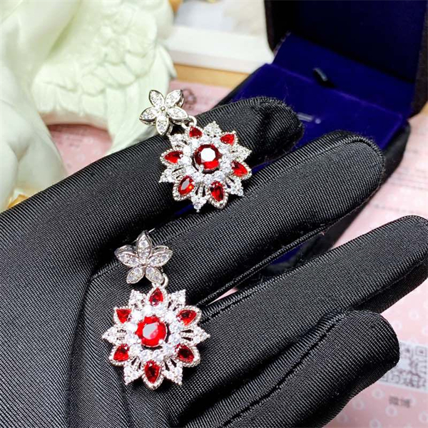 Tiffany Earrings-007