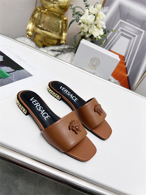 Versace Sandal-W-122