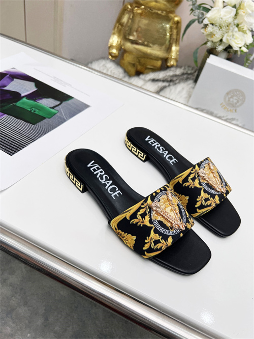 Versace Sandal-W-126