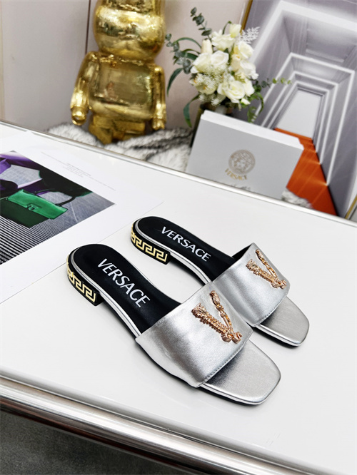 Versace Sandal-W-128