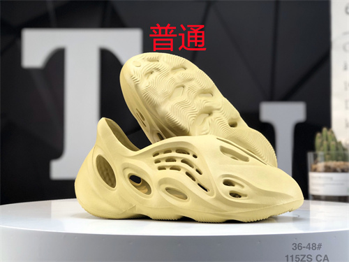 Adidas Yeezy Foam Runner-013