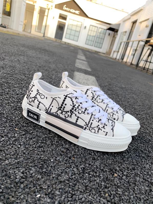 Dior Shoes-W-304
